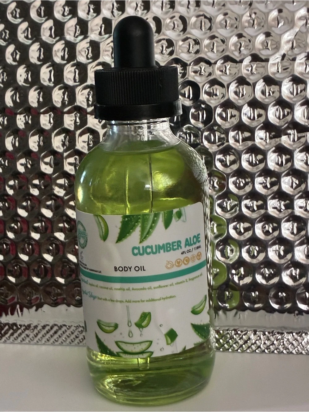 Cucumber Aloe Body Oil made by Dillpicky which is manufactured by Aminnah